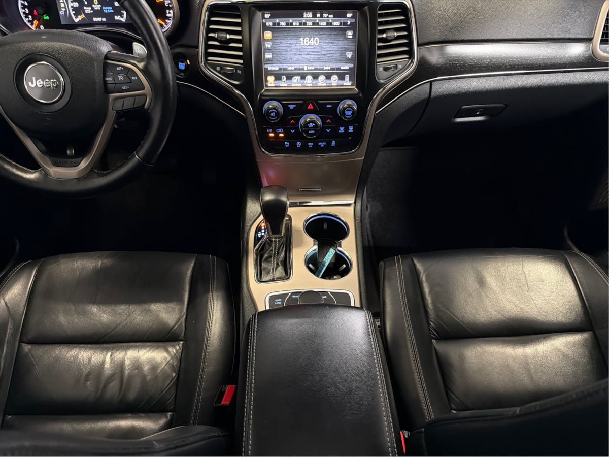 Used 2017 Jeep Grand Cherokee Limited AWD/4WD image 20