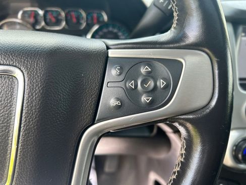 Used 2019 GMC Yukon XL SLT w/ Open Road Package AWD/4WD image 20