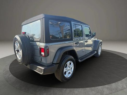 Used 2022 Jeep Wrangler Unlimited Sport AWD/4WD image 5