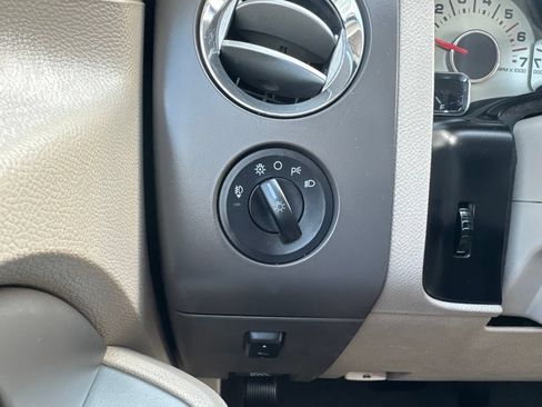 Used 2008 Ford Expedition XLT AWD/4WD image 23
