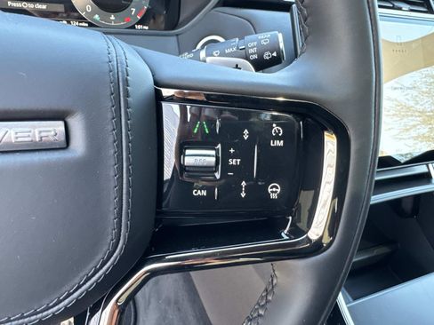 New 2026 Land Rover Range Rover Velar Dynamic SE image 30