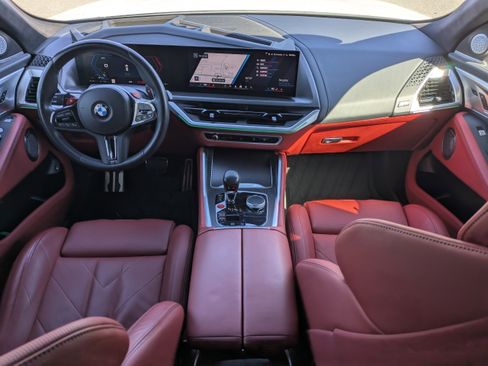 Used 2024 BMW XM image 2