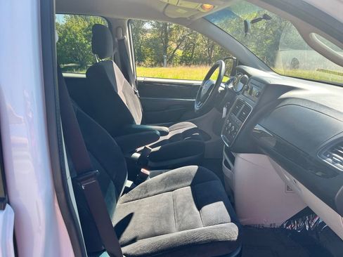 Used 2014 Dodge Grand Caravan SE w/ Quick Order Package 29E SE image 21
