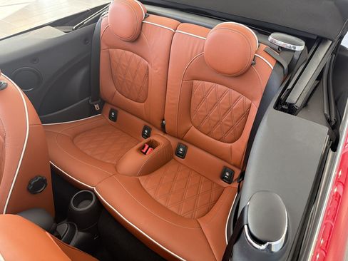 Used 2024 MINI Cooper S w/ Signature Upholstery Package FWD image 23