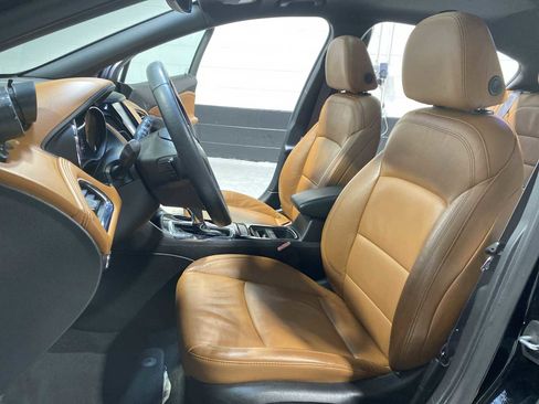 Used 2017 Chevrolet Cruze Premier image 11