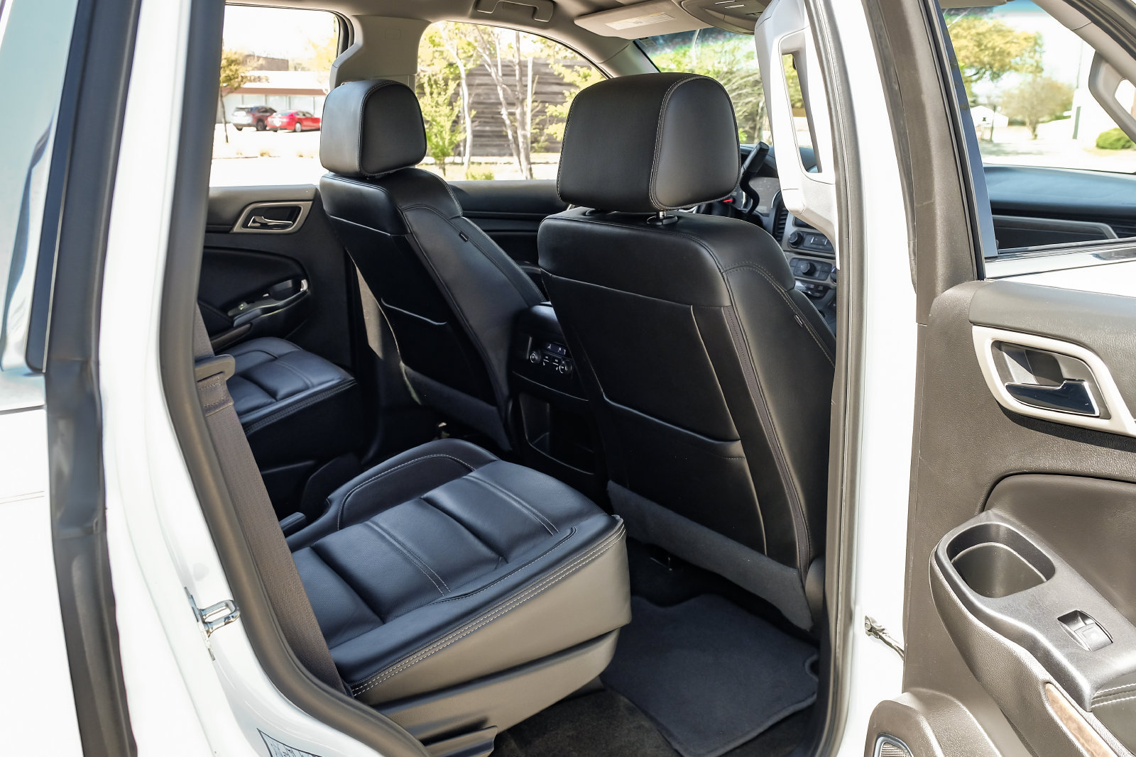 Used 2018 GMC Yukon Denali RWD image 41