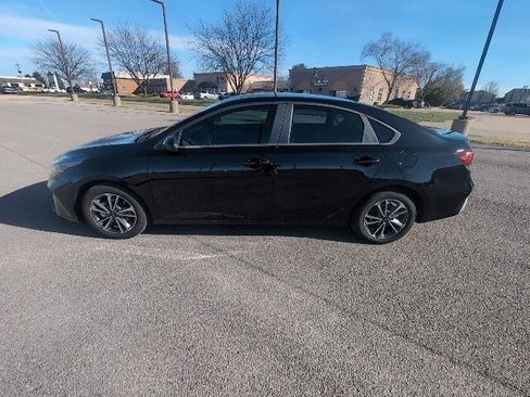 Used 2024 Kia Forte LXS image 6