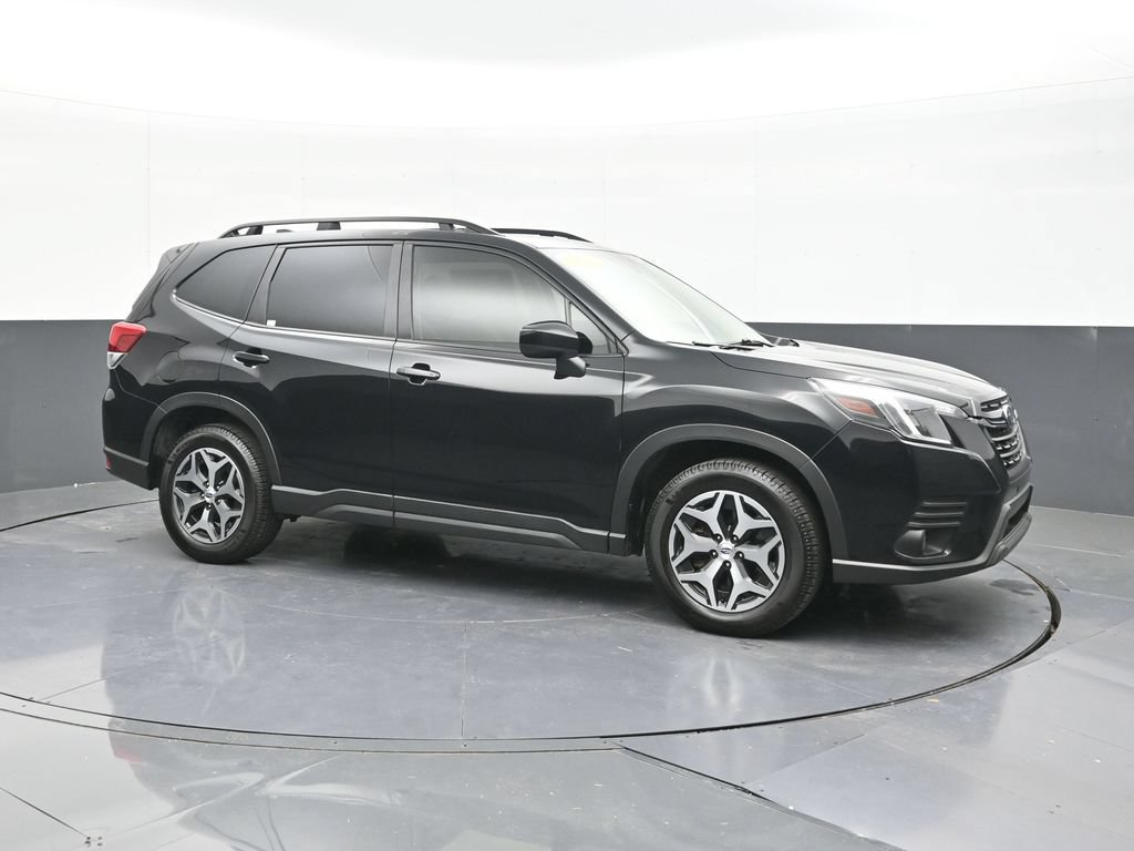 Used 2023 Subaru Forester Premium AWD/4WD image 14