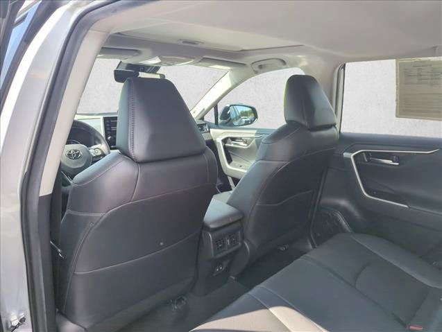 Certified 2020 Toyota RAV4 Limited w/ Limited Grade Weather Package AWD/4WD image 25