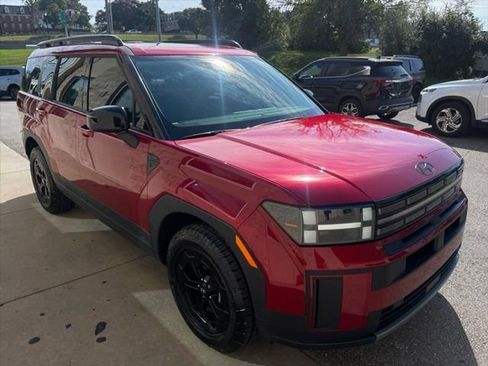 Used 2025 Hyundai Santa Fe XRT image 5