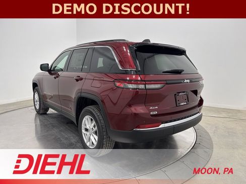 New 2025 Jeep Grand Cherokee Laredo X w/ Luxury Tech Group I image 5