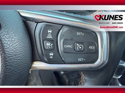 Used 2022 Jeep Wrangler Unlimited Sahara image 12