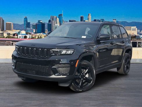 New 2025 Jeep Grand Cherokee Altitude image 2