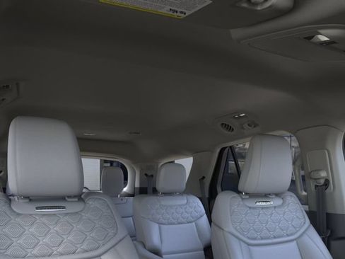 New 2026 Ford Explorer Platinum w/ LUX Leather Package AWD/4WD image 26