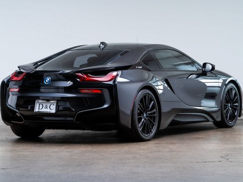 Used 2020 BMW i8 Coupe AWD/4WD image 8