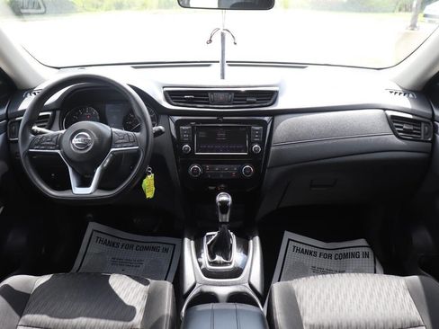 Used 2018 Nissan Rogue S image 14