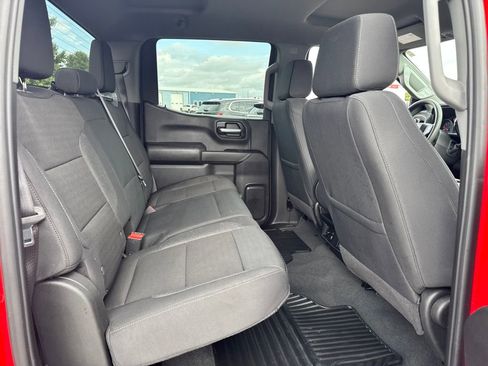 Used 2024 Chevrolet Silverado 1500 Custom Trail Boss w/ Dark Appearance Package image 11