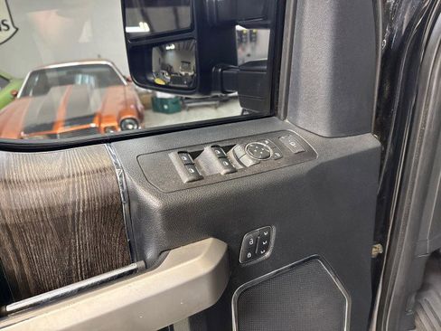 Used 2021 Ford F350 Lariat w/ Lariat Ultimate Package image 24