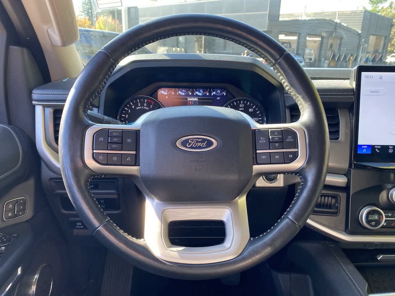 Used 2024 Ford Expedition XLT AWD/4WD image 18
