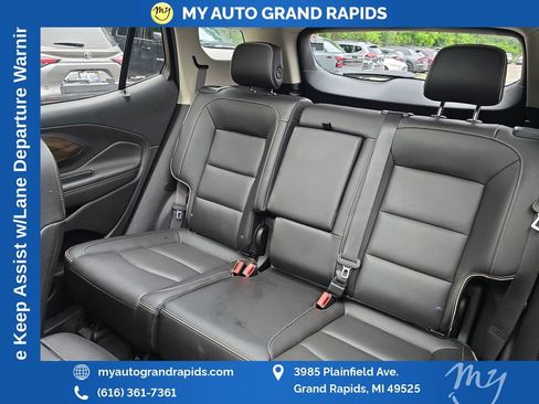 Used 2018 GMC Terrain Denali w/ Advanced Safety Package AWD/4WD image 27
