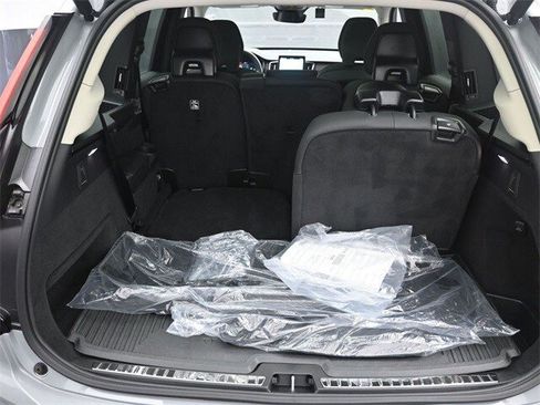 Certified 2025 Volvo XC90 B6 Core w/ Protection Package image 24
