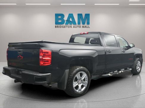 Used 2018 Chevrolet Silverado 1500 Custom w/ Custom Value Package image 6