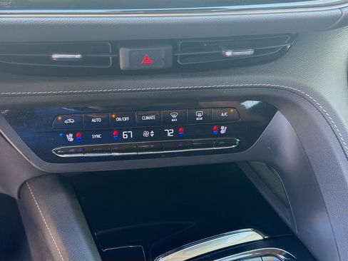 Used 2023 Buick Envision Avenir FWD image 15