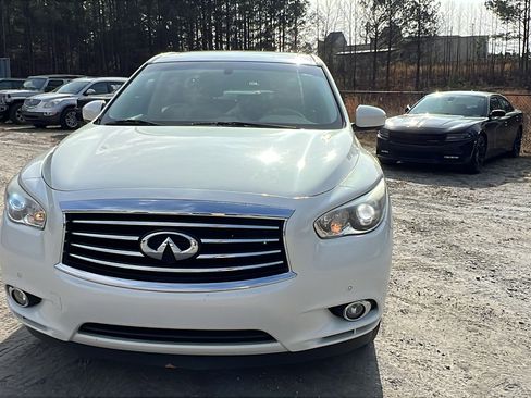 Used 2013 INFINITI JX35 FWD w/ Premium Pkg image 3