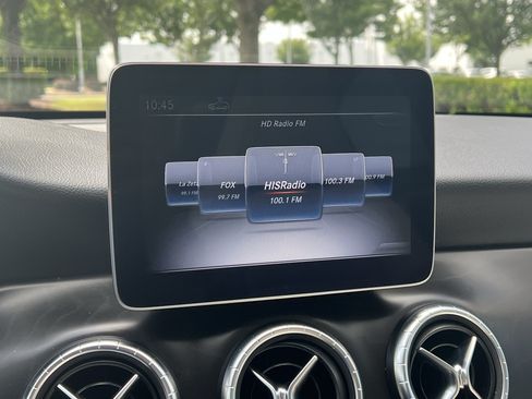 Used 2019 Mercedes-Benz CLA 250 image 23