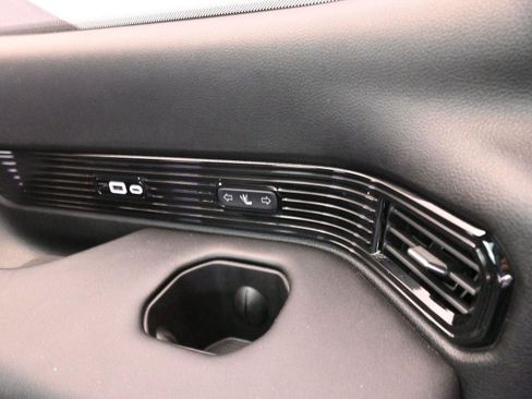 Used 2024 Jeep Grand Wagoneer Series III w/ Quick Order Packagew 28T image 37