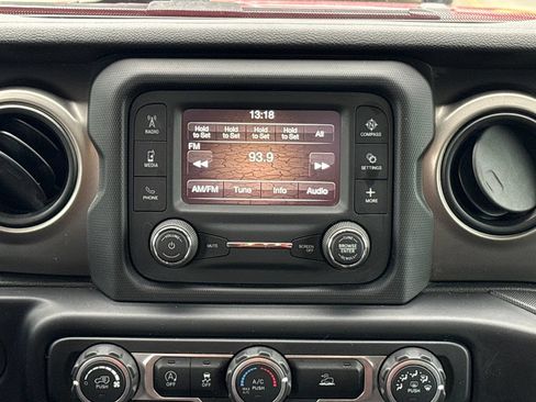 Used 2020 Jeep Gladiator Sport w/ Quick Order Package 24S AWD/4WD image 25