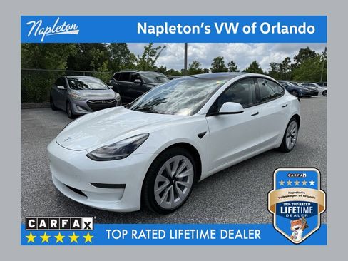 Used 2023 Tesla Model 3 Standard Range RWD image 1