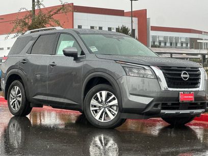 New 2025 Nissan Pathfinder SL