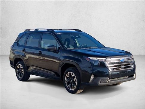 Certified 2025 Subaru Forester Premium image 3
