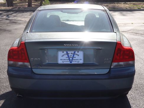 Used 2004 Volvo S60 2.5T AWD/4WD image 6