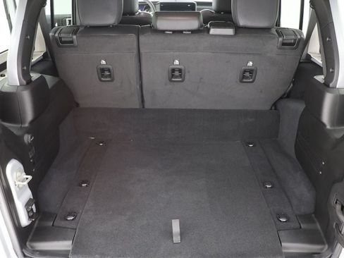 Used 2024 Jeep Wrangler Unlimited Sahara AWD/4WD image 28