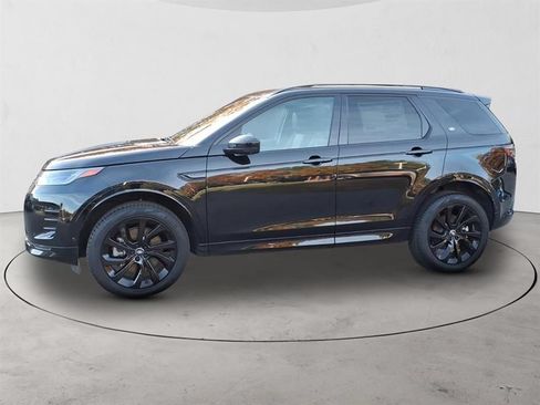 Certified 2025 Land Rover Discovery Sport Dynamic SE AWD/4WD image 8