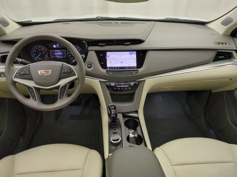 Certified 2024 Cadillac XT5 Premium Luxury w/ LPO, Floor Liner Package AWD/4WD image 24