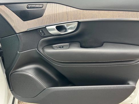 Used 2021 Volvo XC90 T6 Inscription w/ Advanced Package image 26