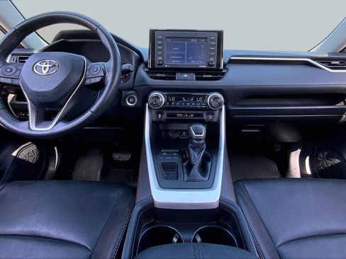 Used 2021 Toyota RAV4 XLE Premium FWD image 15