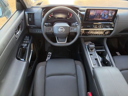 New 2026 Nissan Pathfinder SL w/ SL Premium Package FWD image 21