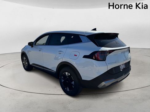 New 2026 Kia Sportage LX FWD image 5