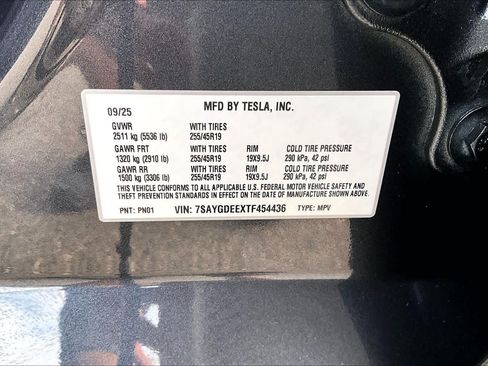 Used 2026 Tesla Model Y AWD image 36