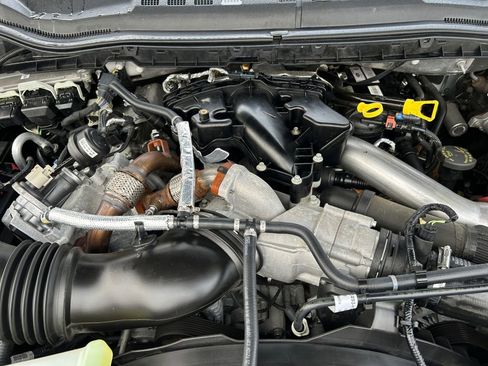 Used 2019 Ford F350 Platinum w/ Platinum Ultimate Package image 31