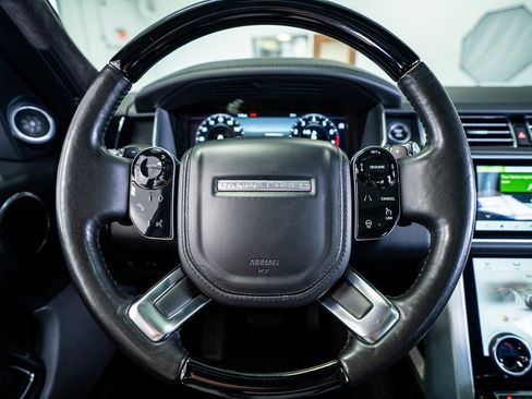 Used 2019 Land Rover Range Rover Supercharged image 40