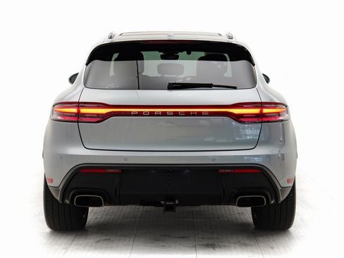 Used 2025 Porsche Macan image 37