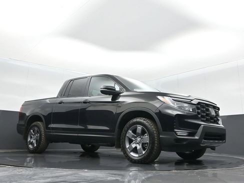 Certified 2025 Honda Ridgeline TrailSport image 26