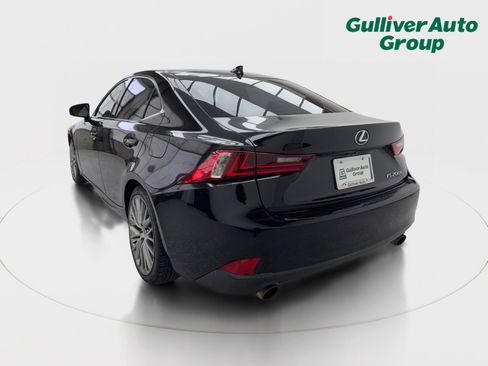 Used 2016 Lexus IS 200t w/ Navigation System Package image 5