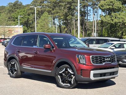 Used 2024 Kia Telluride S w/ S Sunroof Package