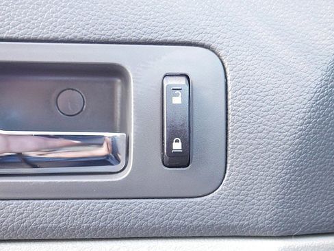 Used 2010 Mercury Milan Hybrid image 26